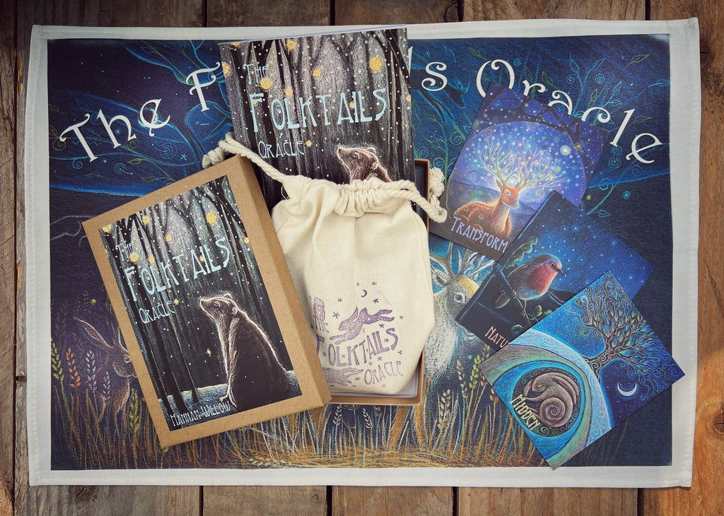 The Folktails Oracle deck, special black box edition: With reading cloth