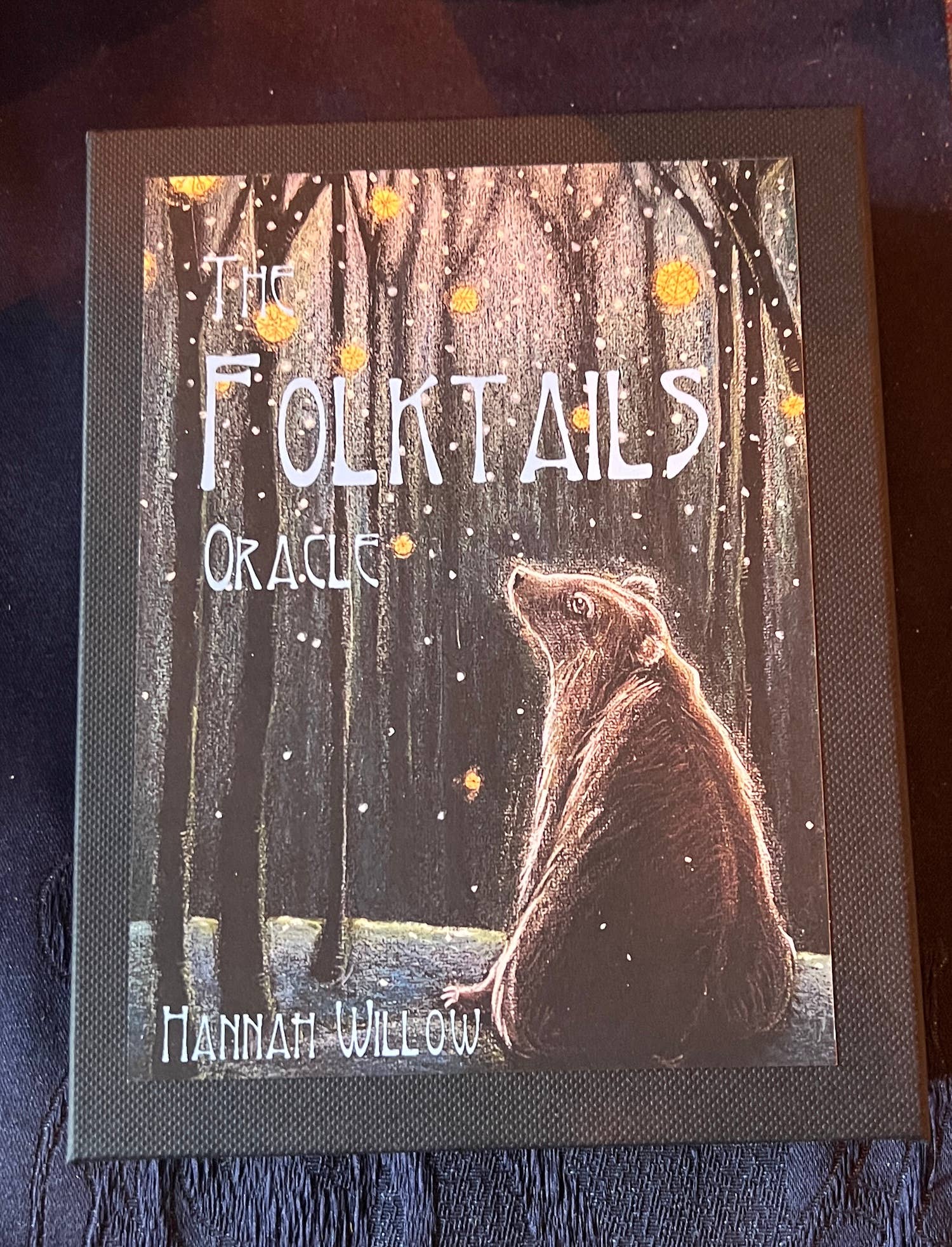 The Folktails Oracle deck, special black box edition: With reading cloth